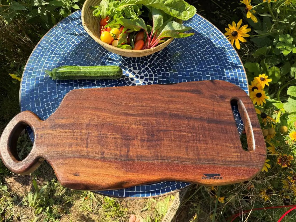 Live-Edge Walnut Serving Board - Chefdude Boards
