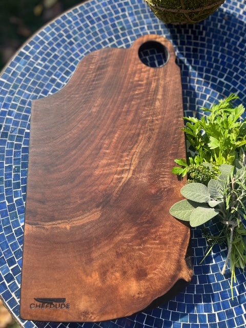 Artisan - Crafted Black Walnut Cutting Board with Circle Handle - Chefdude Boards