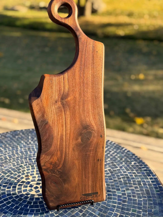 Black Walnut Live Edge Serving Board – Offset Circle Handle - Chefdude Boards