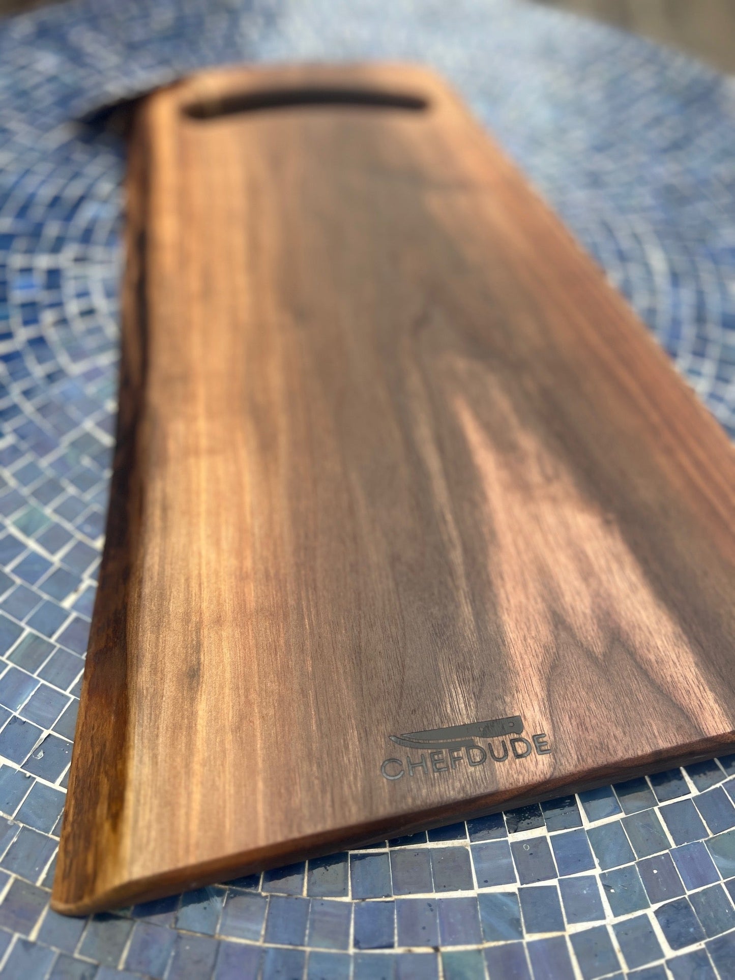 Black Walnut Serving Board with Built - In Handle - Chefdude Boards