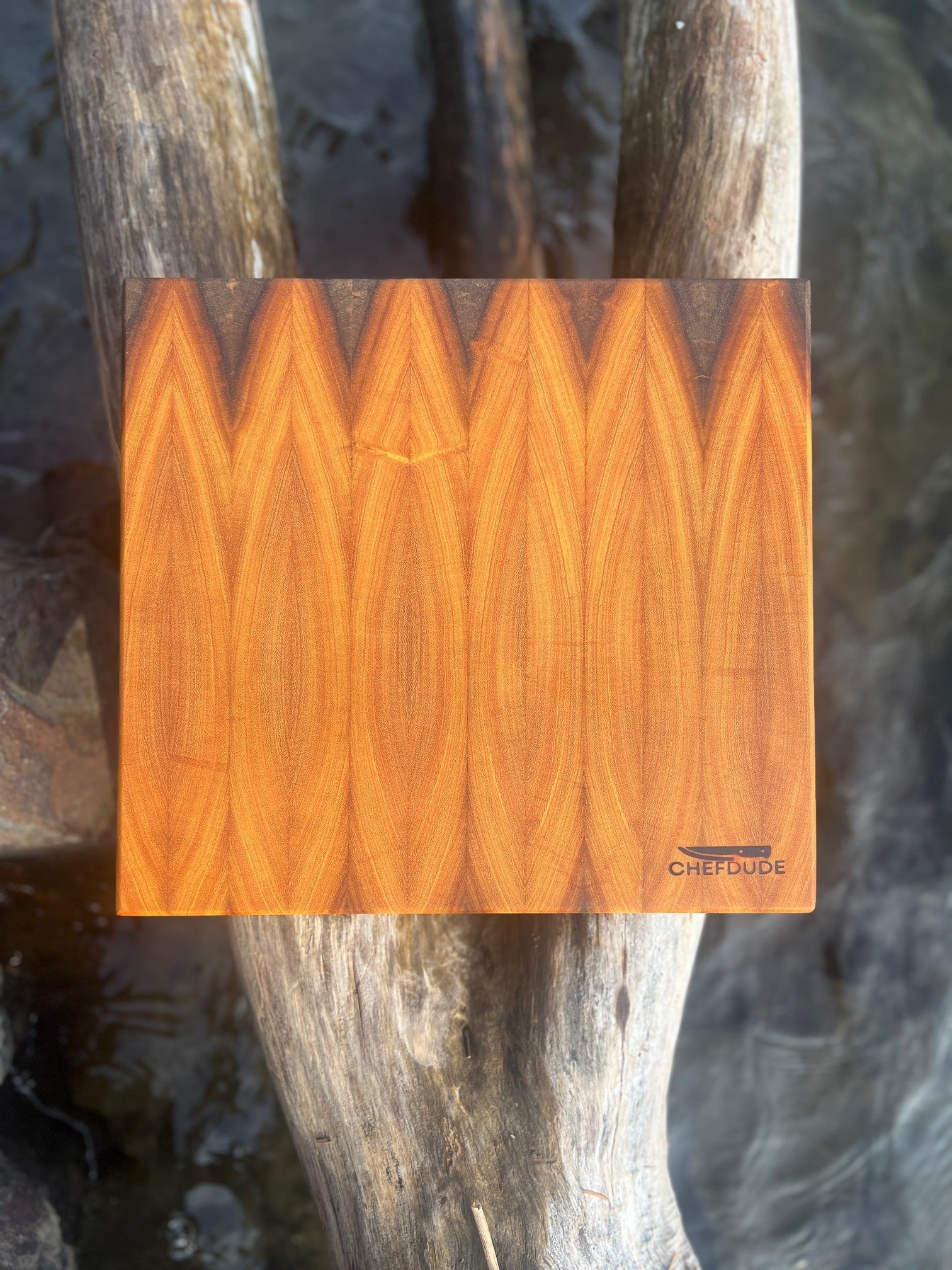 End - Grain Osage Orange Chopping Block with Cathedral Pattern - Chefdude Boards