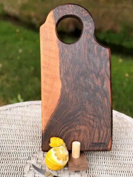 English Walnut Charcuterie Board with Circular Handle — 15.5" - Chefdude Boards