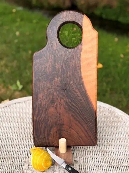 English Walnut Charcuterie Board with Circular Handle — 15.5" - Chefdude Boards