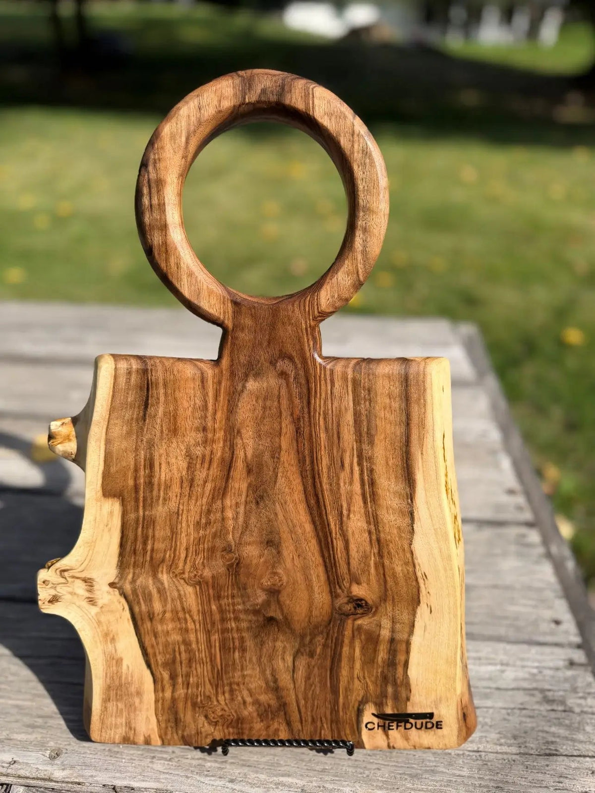 English Walnut Live-Edge Board - Chefdude Boards