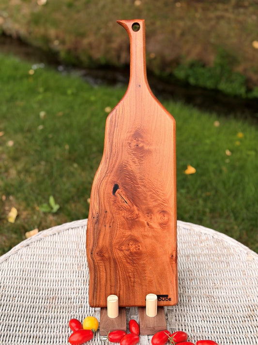 Figured Maple Charcuterie Board with Long Handle — 22.5" - Chefdude Boards
