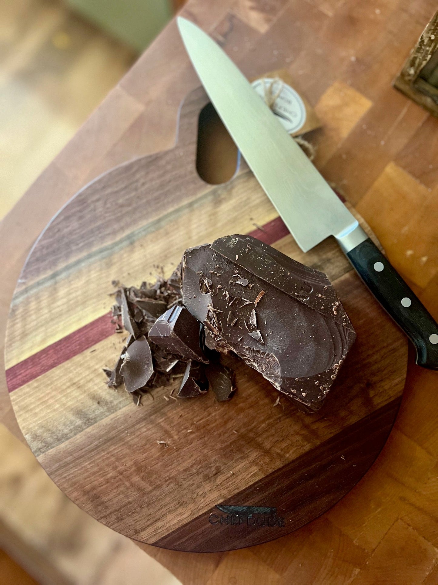 Handmade Walnut Round Cutting Board – Chef - Crafted Elegance in a Compact Size - Chefdude Boards