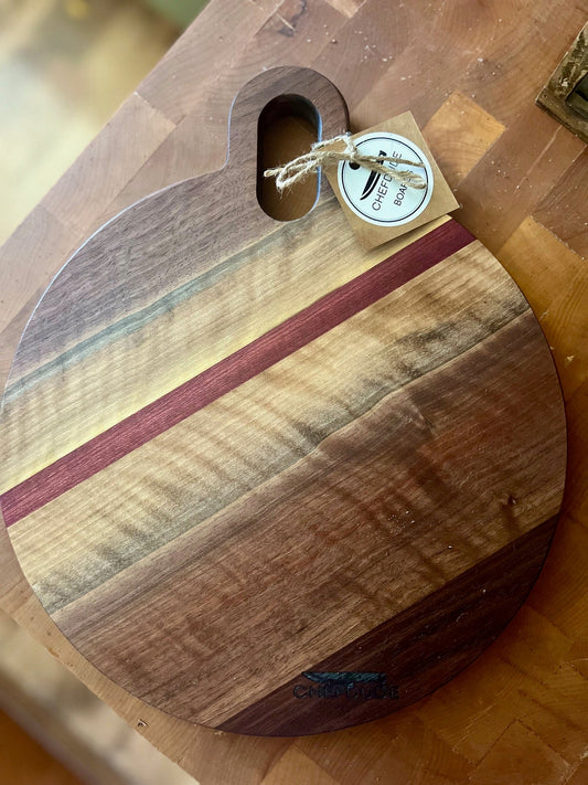 Handmade Walnut Round Cutting Board – Chef - Crafted Elegance in a Compact Size - Chefdude Boards