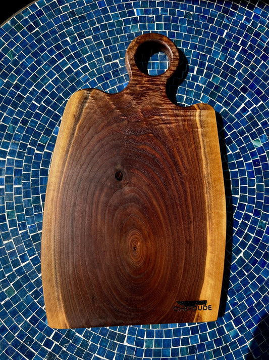 Large Rustic Walnut Cutting Board with Sapwood & Round Handle – Handmade Wooden Serving & Charcuterie Board - Chefdude Boards