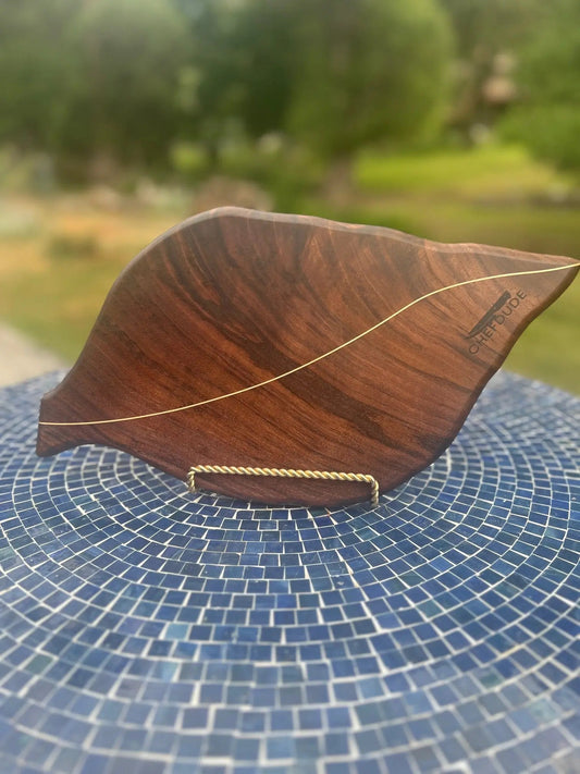 Leaf Study 16: Oregon Black Walnut with Maple Vein - Chefdude Boards