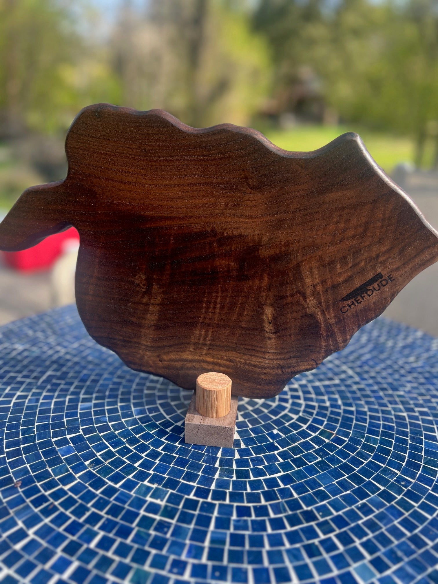Leaf Study: Black Walnut Bitten Leaf - Chefdude Boards
