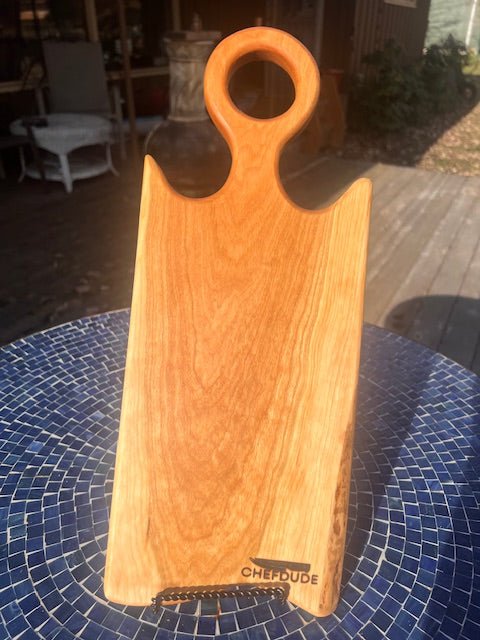 Live - Edge Cherry Cheese Board with Sap Wood & Ring Handle - Chefdude Boards