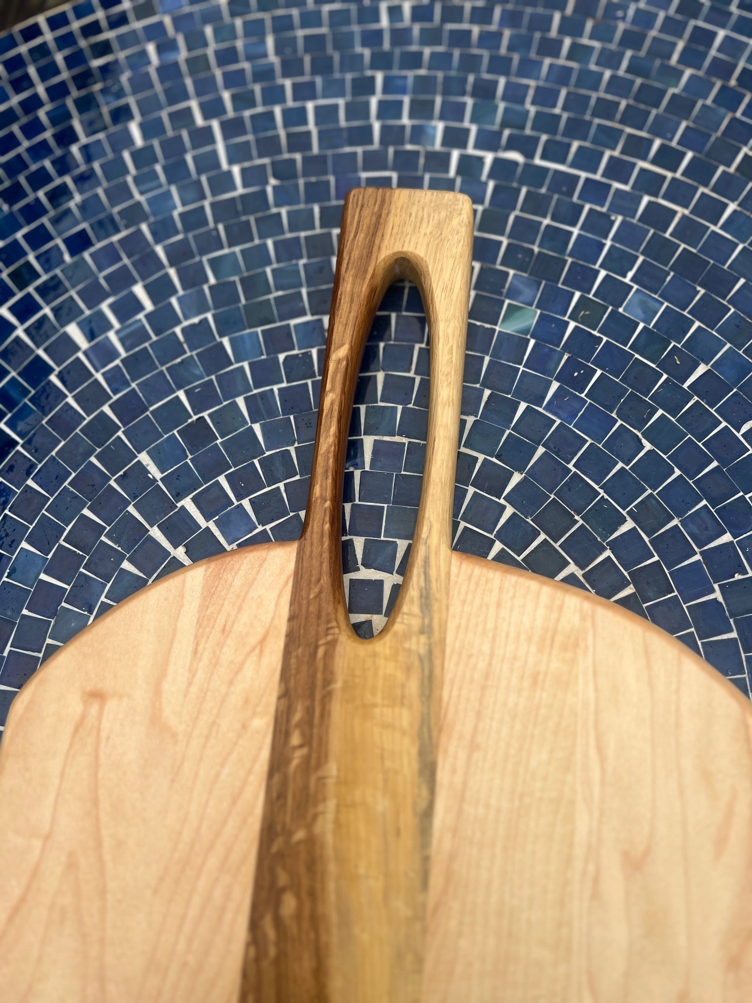 Maple & White Oak Bread Board with Distinctive Handle - Chefdude Boards