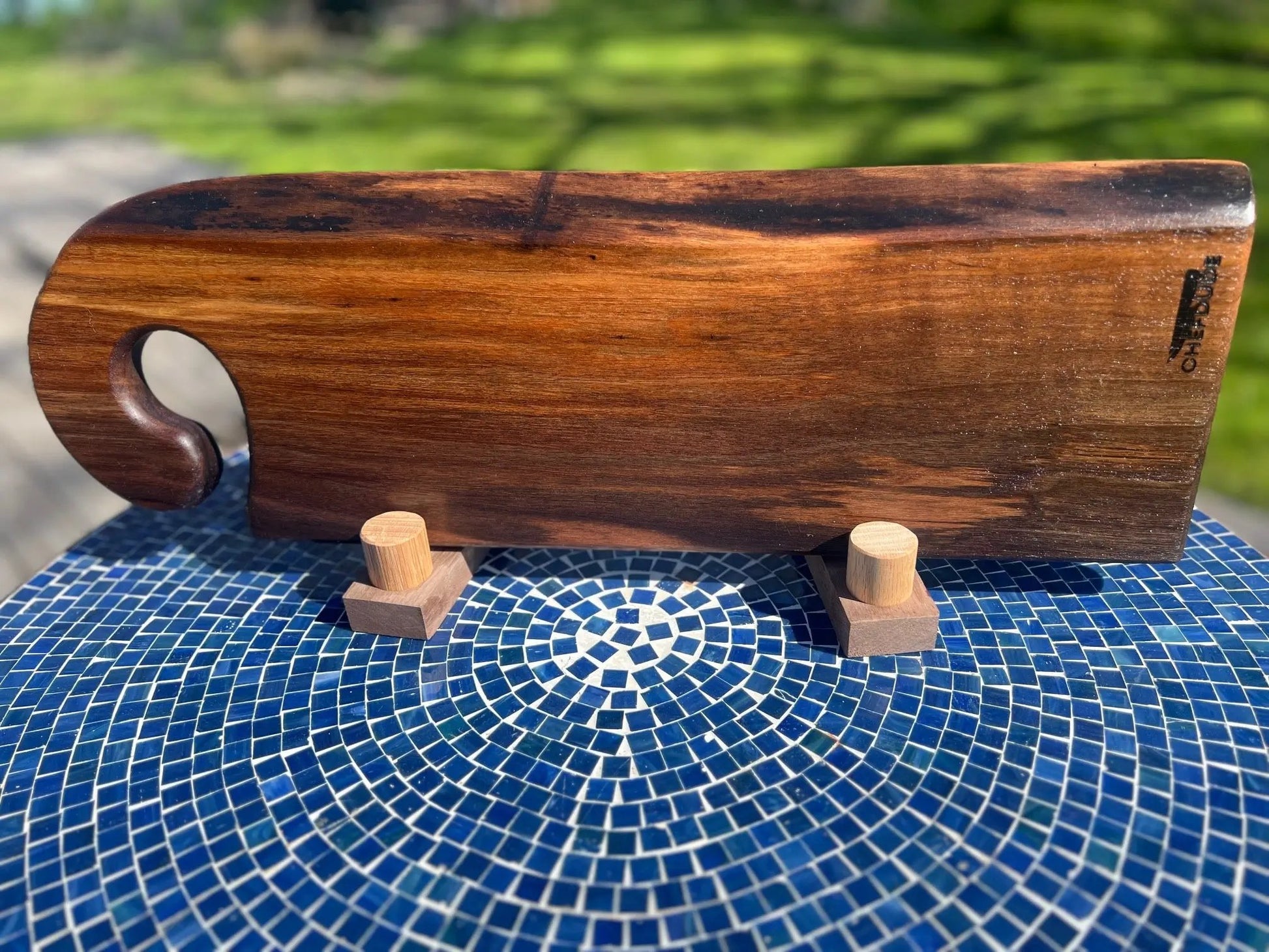 Oregon Black Walnut Serving Board with Gooseneck Handle - Chefdude Boards