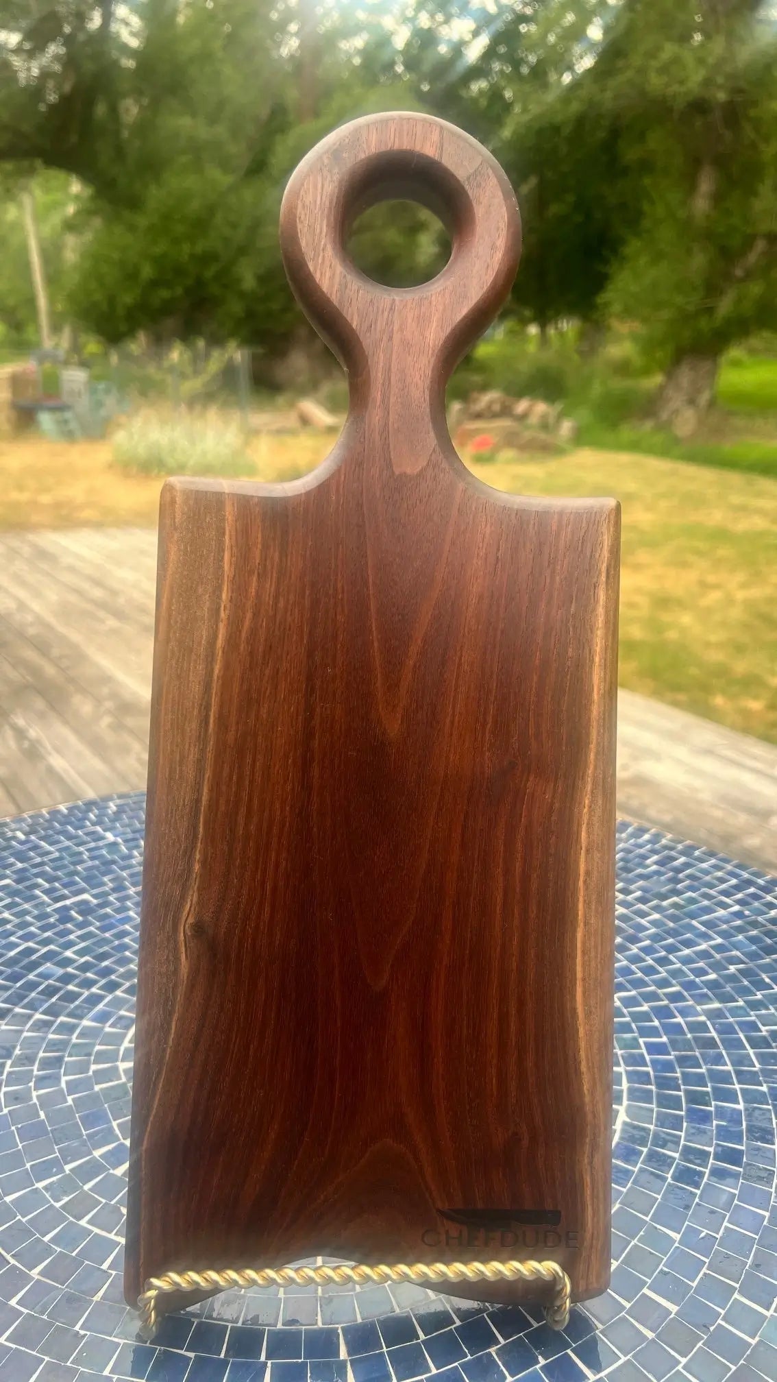 Oregon Black Walnut Serving Board with Ring Handle - Chefdude Boards