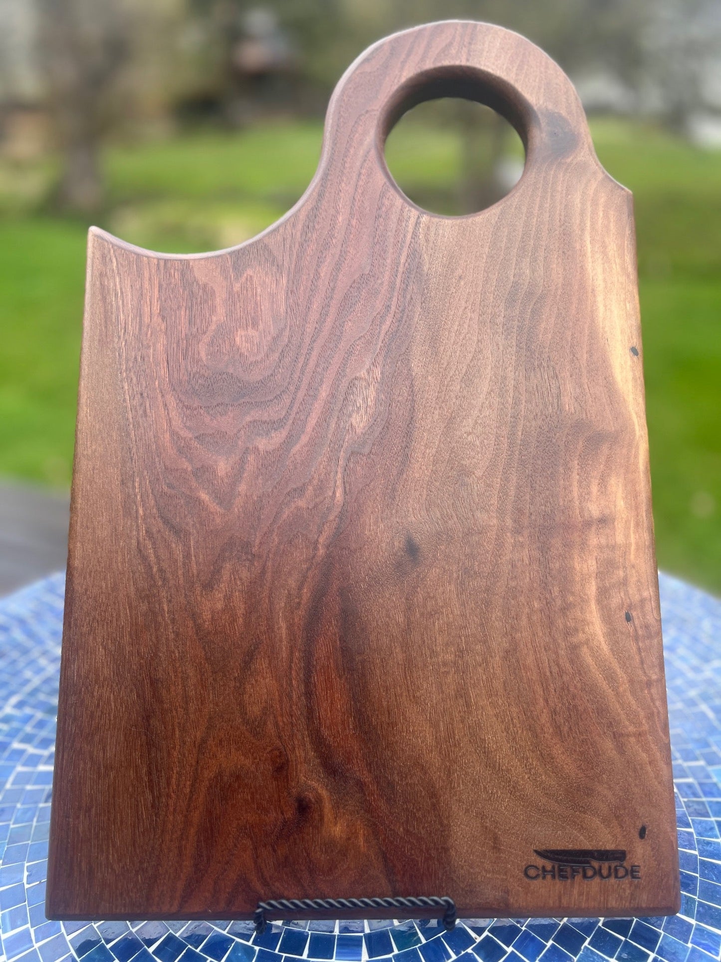 Signature Series: Black Walnut Shoulder Board with Circular Handle - Chefdude Boards