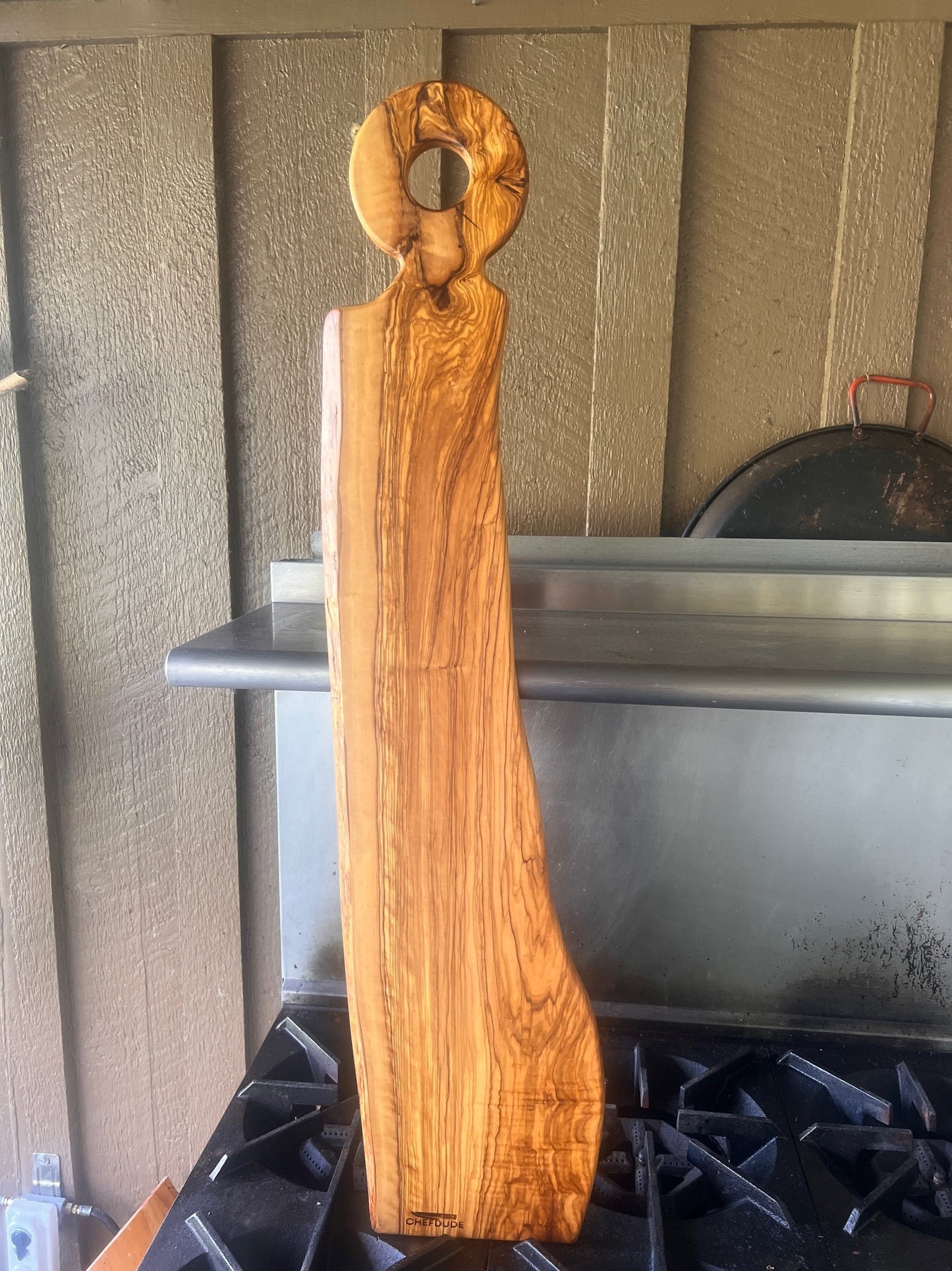 Signature Series: Long Olive Wood Charcuterie Board - Circle Handle - Chefdude Boards