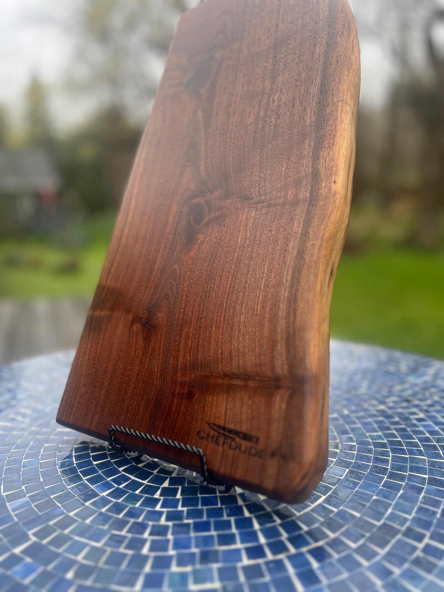 Signature Series: Walnut Board with 2 - Leaf Handle - Chefdude Boards