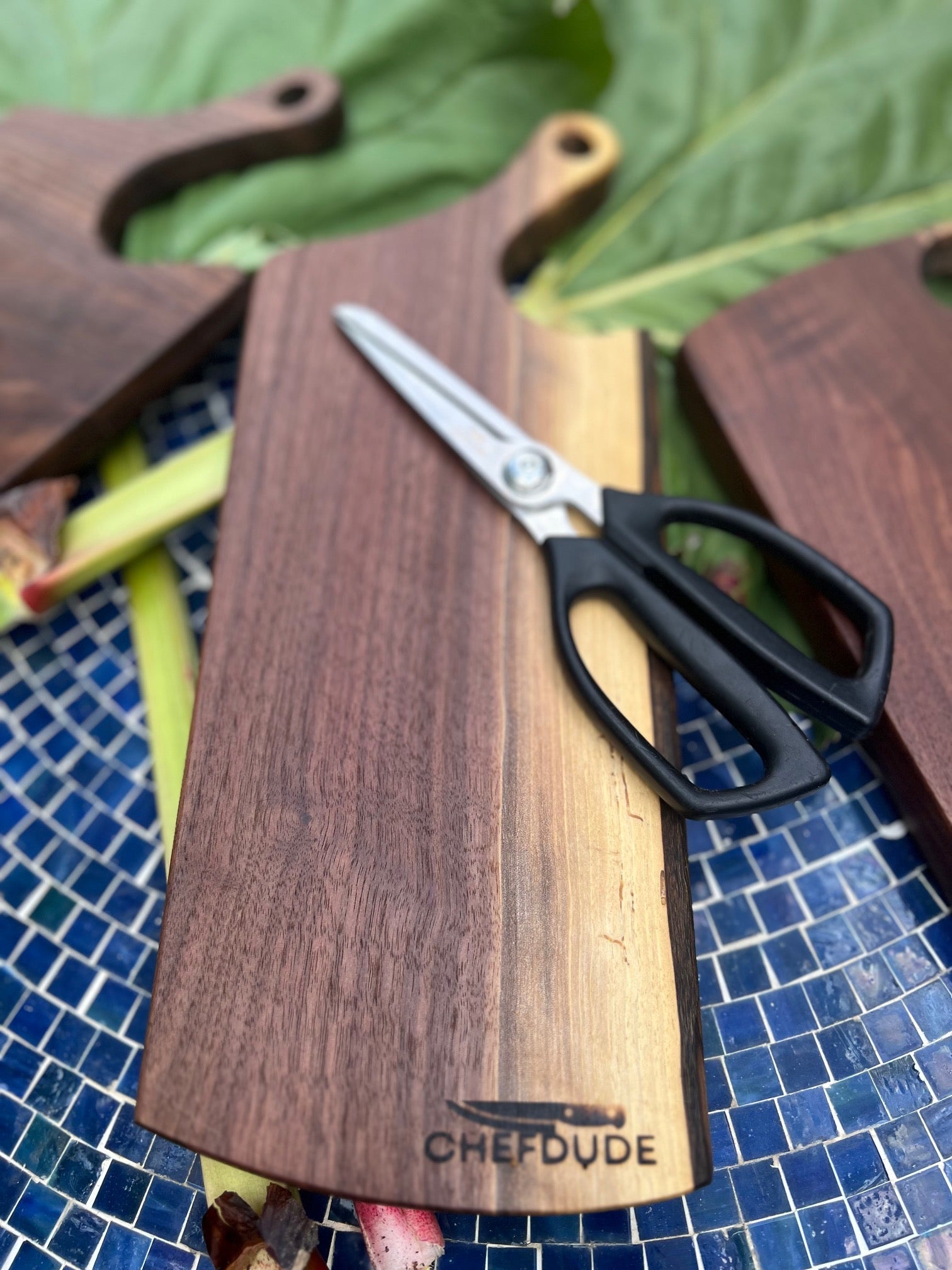 Small Live - Edge Rustic Walnut Cutting Board – Handmade Wooden Serving & Chopping Board - Chefdude Boards