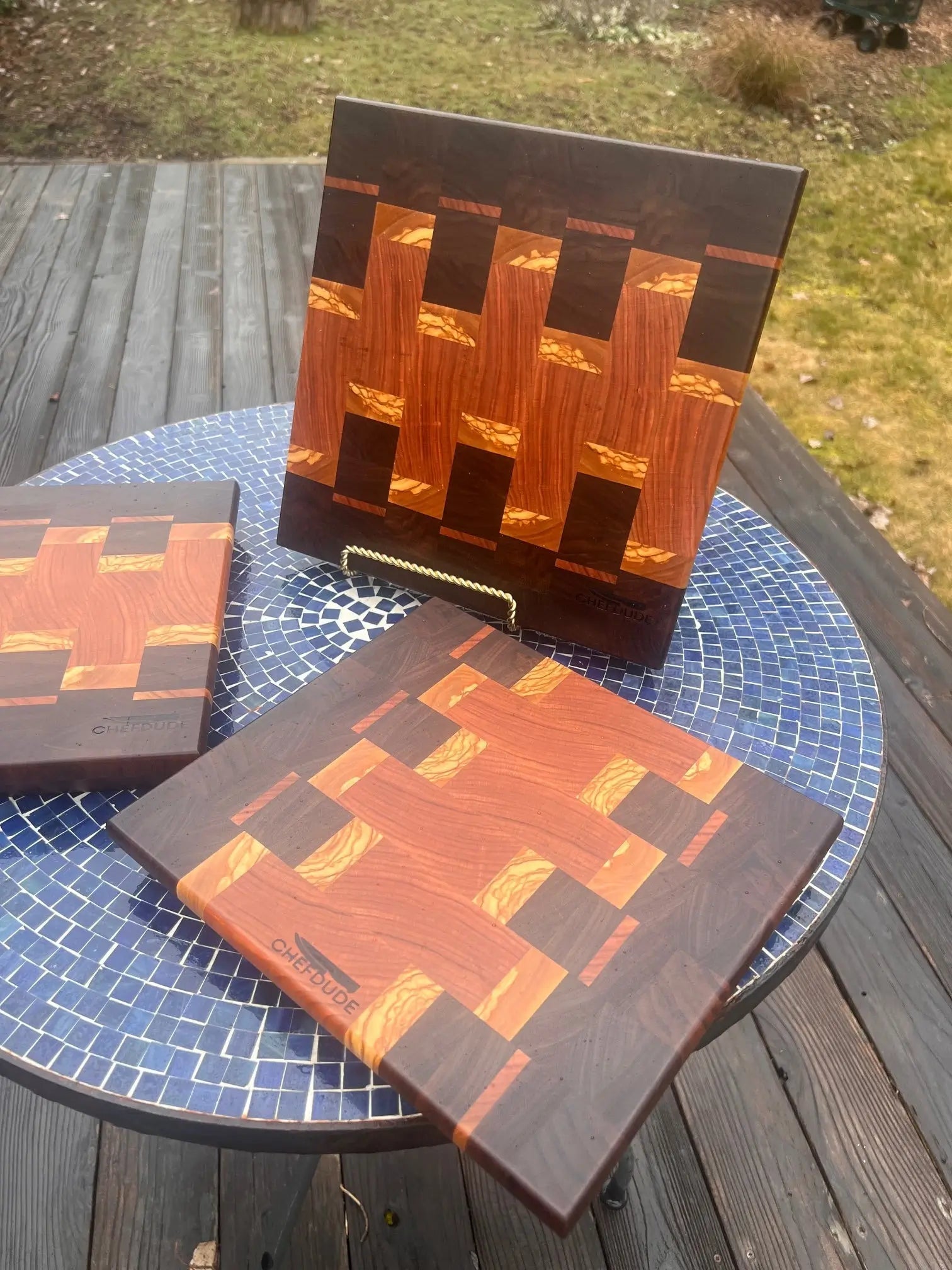 The Donna Board - walnut, cherry and olive wood chopping block - Chefdude Boards